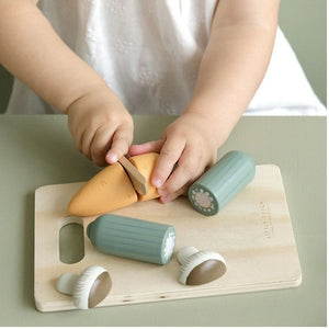 Wooden cutting vegetables