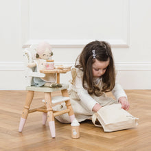 Load image into Gallery viewer, Doll Hight Chair
