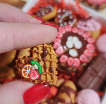 Load image into Gallery viewer, Mini sweets set
