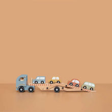 Load image into Gallery viewer, Transport truck
