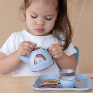 Tea set in basket Rainbow